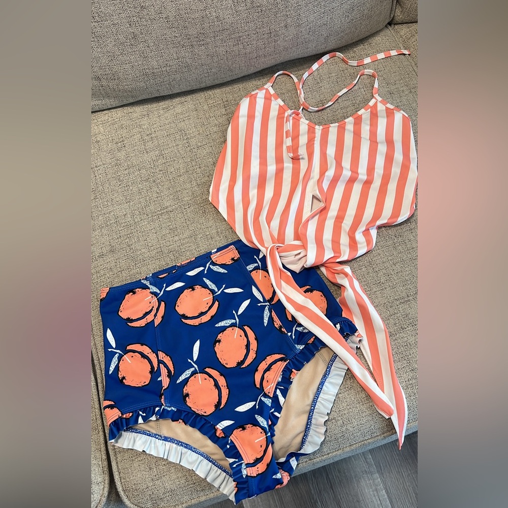 Kortni Jeane Peaches / Sweet Stripes set Sz XS